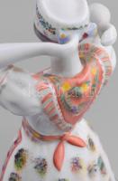 Hollóházi porcelán népviseletes lány, kézzel festett, jelzett, hibátlan, m: 31 cm