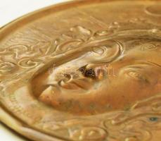 Tára, Mongol istennő. Domborított réz fali dísz. d: 12 cm