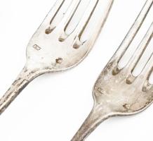 2 darab ezüst (Ag) kanál, jelzett, 99g + 2 darab ezüst (Ag) nyelű kés + ezüst (Ag) nyél