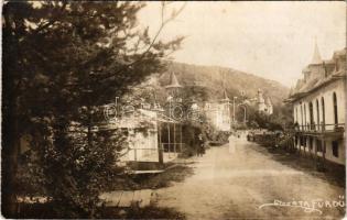 1918 Szovátafürdő, Baile Sovata; sétány, nyaralók / spa promenade, villas. photo (EK)