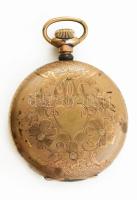 Elgin zsebóra díszített réz tokkal, számlapon hajszálrepedéssel. javításra szorul d: 50 mm
