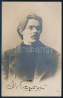 cca 1910 Maxim Gorkij (1868-1936). világhírű orosz-szovjet író autográf aláírása, őt ábrázoló fotólapon / Gorki, Maxim or i. e. Alexei Maximovitch Peshkov, Russian writer (1868-1936). Portrait post card autograph signed.