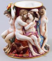 Doccia Ginori "Bacchanalia" váza. cca 19. sz. második fele - 20. sz. eleje, gazdag plaszti...