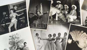 Moulin Rouge s Folies Bergerben fellépő táncosok portfólió fotói részben feliratozva, 10 db, 12×16 é...