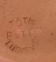 3 db Tóth Péter, Tüskevár kerámia tányér. Kézzel festett, mázas cserép d: 19 cm