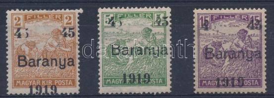 Baranya I. 1919 3 db bélyeg, mindegyiken a bal oldali "45"-ös felülnyomásból hiányzik az 5-ös / plate variety. Signed: Bodor