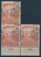 Nagyvárad 1919 Magyar Posta 10f ívszéli hármastömb látványosan elcsúszott felülnyomással (pici saroktörés) / Mi 66 II. block of 3 with shifted overprint. Signed: Bodor (folded corner)