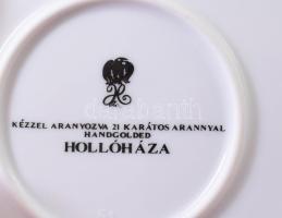 Hollóházi Szász Endre által tervezett mintával díszített tányér. Matricás, jelzett, minimális kopáss...