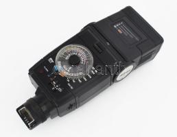 2 db vaku: Nikon Speedlight és Nikon SS 18 Tokjában