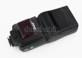 2 db vaku: Nikon Speedlight és Nikon SS 18 Tokjában