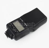 2 db vaku: Nikon Speedlight és Nikon SS 18 Tokjában