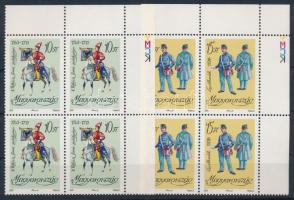 1992 Postatisztek és alkalmazottak ruhái sor ívsarki négyestömbökben ívszéli jelzéssel / Mi 4225-4226 corner blocks of 4