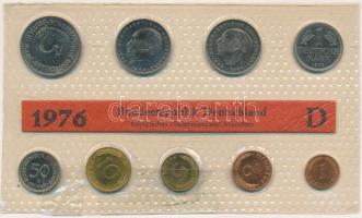 NSZK 1976D 1pf - 5M (9xklf) forgalmi sor fólia tokban T:UNC 5p kiesik a helyéről, fólia szakadt NSZK 1976D 1 Pfenning - 5 Mark (9xklf) coin set in foil packaging C:UNC 5 Pfenning falls out, packaging error