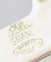 Gránit Esztergom feliratos porcleán kulacs, Kézzel festett, jelzett, hibátlan 11 cm