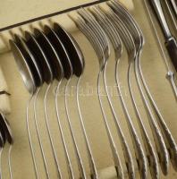 26 darabos evőeszköz készlet, díszdobozban