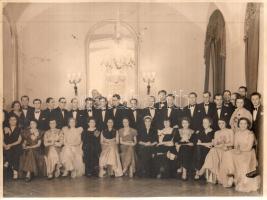cca 1935 Budapest társasági élete (bálok, doktori avatási csoportkép), Kaulich Rudolf budapesti fotó...