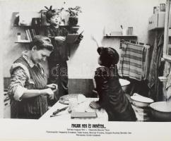 cca 1989 előtt készült, ,,Fogjuk meg és vigyétek" című magyar film jelenetei és szereplői, 9 db...