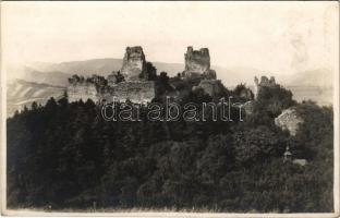 Divény, Divín; Hrad Divín / Divényi vár. Müllner János fényképész illustrátor / castle ruins