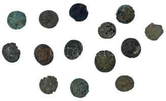 Római Birodalom 14db-os kisbronz tétel T:F-VG patina Roman Empire 14pcs small bronze lot C:F-VG patina