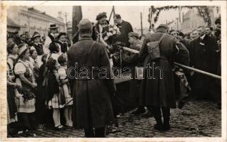 1938 Galánta, Galanta; bevonulás, Országzászló avatás / entry of the Hungarian troops, Hungarian flag inauguration ceremony (fl)