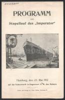 1912 A Hamburg America Line SS Imperator óriáshajó vízre bocsátásának programfüzete és 4 db az eseményt ábrázoló eredeti egyedi fotója kartonra ragasztva, német nyelven feliratozva