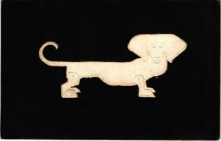 1913 Tacskó - dombornyomott / Dachshund dog - embossed (EB)