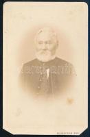 1865 Érdy János (1796-1871) jogász, régész, numizmatikus, az MTA tagja; vizitkártya Schrecker Ignác (1834-1888) pesti műterméből, alsó sarkai vágottak, 9,5x6 cm