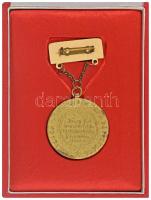 1960. "Cházár András Emlékérem 1745-1945-1960 / Siketek és Nagyothallók Országos Szövetsége&quo...