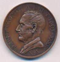 1987. "Szent-Györgyi Albert 1893-1986 / SZOTE - Nobel-díjának 50. évfordulójára - MÉE" kétoldalas bronz emlékérem kapszulában (42,5mm) T:UNC