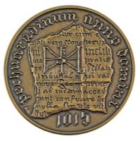 Kiss György (1943-) 2000. "A Magyar Gyógyszerész Kamara a Millennium emlékezetére / Pechuaradinum anno domini 1015" kétoldalas bronz emlékérem eredeti dísztokban (42,5mm) T:UNC