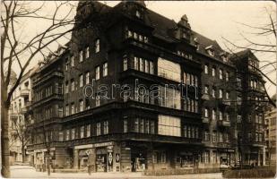 Berlin, Stübbenstraße, Eckstein Cigaretten, Cigarren / street view, cigar shop. photo (EK)