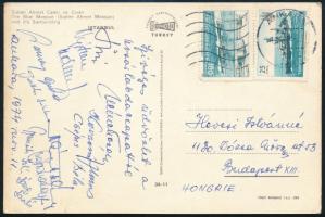 1974 A Magyar kosárlabda válogatott tagjainak aláírása Törökországból hazaküldött képeslapon / Autograph signatures of Hungarian basketball team members