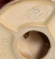 Hummel lány kiscsibékkel. cca 1939-1949, jelzett, m: 9 cm