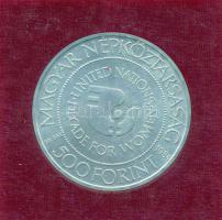 1984. 500Ft Ag "Nők évtizede" műbőr tokban, tanúsítvánnyal T:BU műanyag keret törött Adamo...