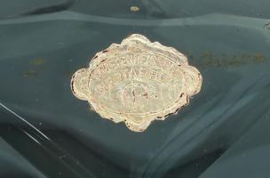 Német art deco italos üveg, jelzett, nem beleillő dugóval, m: 16 cm