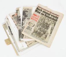 1989 Zita királyné temetése Bécsben. Az eseményről megjelent újságcikkek gyűjteménye, gazdag képanyagokkal, közel száz oldalnyi újság és kivágás nagyrészt németül / Collection of newspapers about Queen Zita's funeral