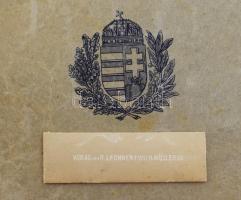 1917 IV. Károly magyar király portréja. Wien, R. Lechner. Fotó, aranyozott paszpartuval, üvegezett f...