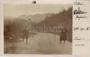 1906 Vulkán-hegység, Muntele Vulcan; turisták Abrudbánya mellett / tourists near Abrud. photo (EB)