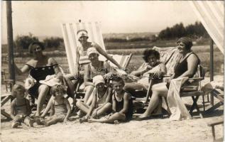 1928 Balatonkenese, strand, napozók a Balaton partján. Rasem Viktor fényképész photo