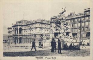 Trieste Unitá d´Italia square with Governor Palace (EK)