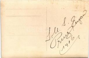 1916 SMS PRINZ EUGEN Osztrák-Magyar Haditengerészet pre-dreadnought csatahajó matrózai felmossák a f...