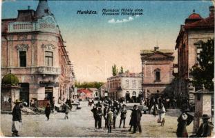 1919 Munkács, Mukacheve, Mukacevo; Munkácsy Mihály utca, piac, üzletek / street view, market, shops (EK)