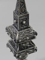 Ezüst (Ag) filigrán psumin tartó. cca 19. sz., jelzett, m: 32 cm, nettó: 445 g /// Silver (Ag) filig...