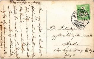 1911 Kecskemét, a július 8-ai földrengésben ledőlt ház romjai. photo (EK)