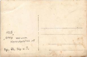 Budapest VII. Otto Vacuum kereskedelmi r.t. üzlete, perzsa szőnyegek és másfajta szőnyegek alkalmi v...