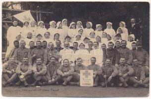 1915 Detta, Ghedu, Deta; II. számú kisegítő kórház, katonák, nővérek és orvosok csoportképe / WWI K.u.k. military hospital, soldiers, Red Cross nurses and doctors. group photo (EK)