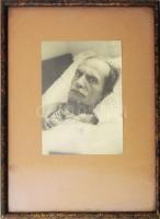 1941 Babits Mihály (1883-1941) költő halála előtt készült utolsó hivatalos fényképe.
A felvételt Ma...