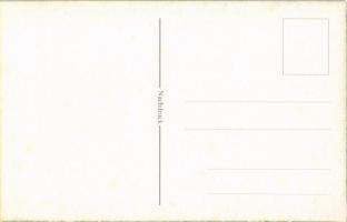 Zeppelin-Luftschiffe an der engl. Küste / WWI German strategic zeppelin raid bombing on the coast of...