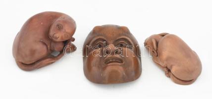 3 darab japán fa netsuke. 2 állatfigura és egy maszk, h: cca 5 cm