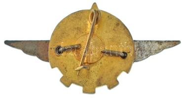 Románia ~1950. zománcozott bronz vasutas jelvény (40x21mm) T:XF
Romania ~1950. enameled bronze rail...